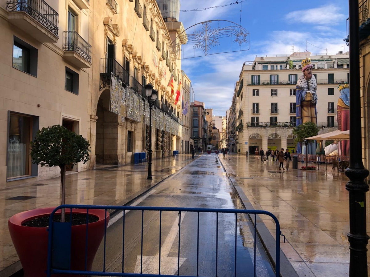 Alicante licita otro estudio para reordenar el paso del bus tras el cierre de la Plaza del Ayuntamiento
