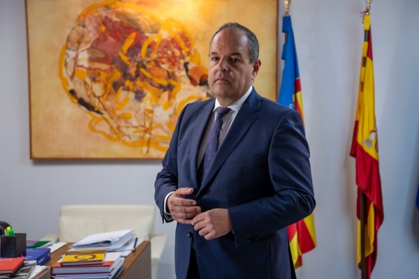 Carlos Baño: 