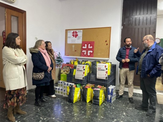 Castelló colabora de forma solidaria con la parroquia de Sant Pere del Grau con más de 500 kilos de alimentos