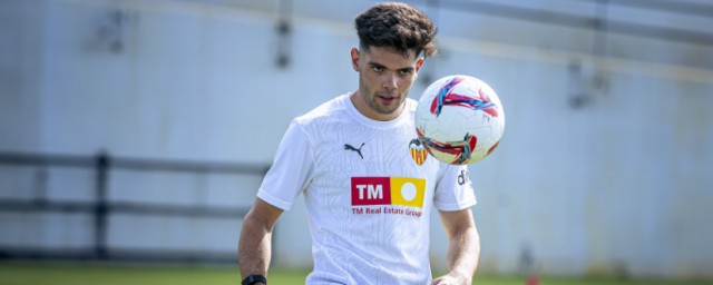 Fran Pérez hace parte del entrenamiento con el grupo