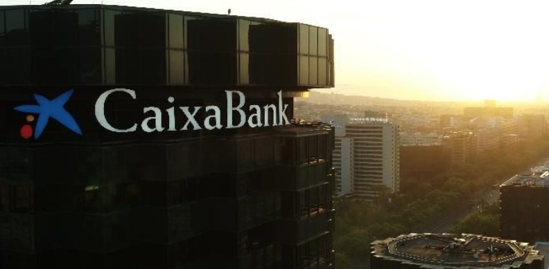 La banca digital cierra 2025 como canal mayoritario en España y enfila el 95% de uso en 2030