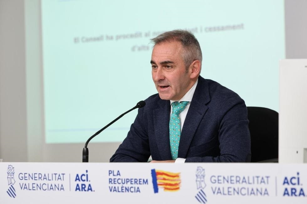 El Consell aprueba un segundo decreto de simplificación que afecta a 96 normas y combate la 