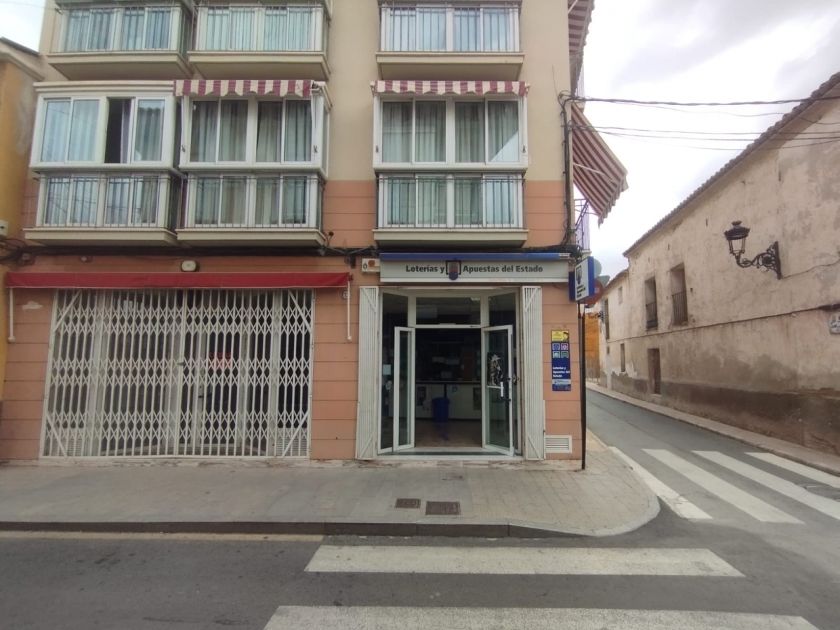 El primer y el segundo premio de la Lotería Nacional tocan en Totana y Cartagena