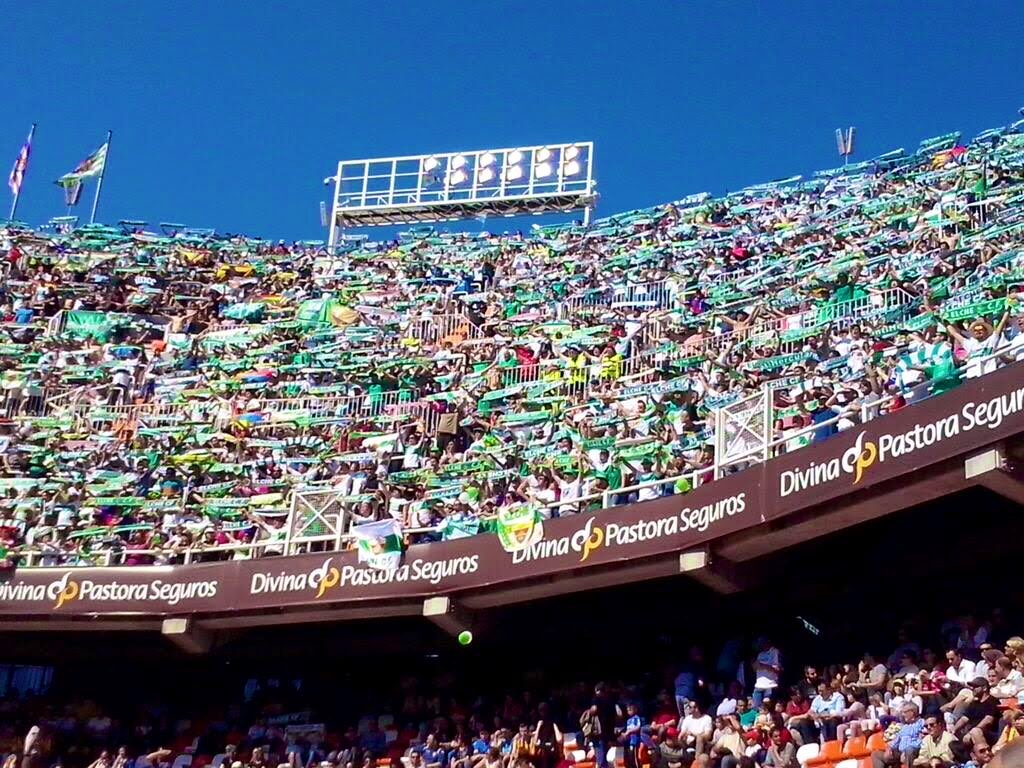 El Valencia CF pone 700 entradas a disposición de los aficionados del Elche CF de cara al derbi autonómico del 10 de enero