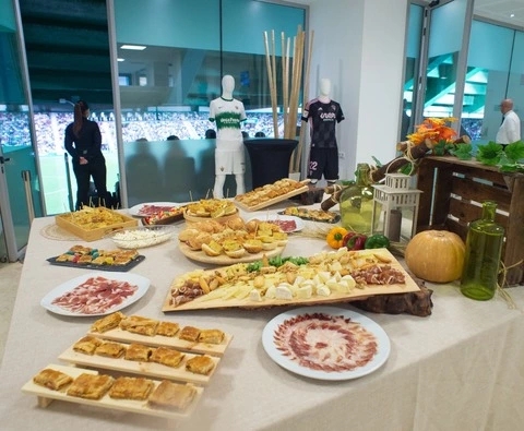 Oferta de restauración en los palcos vip del Martínez Valero