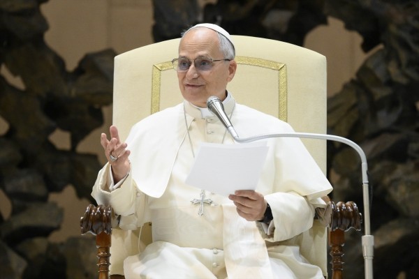 El Papa León XIV envía tres camiones con ayuda humanitaria a Ucrania