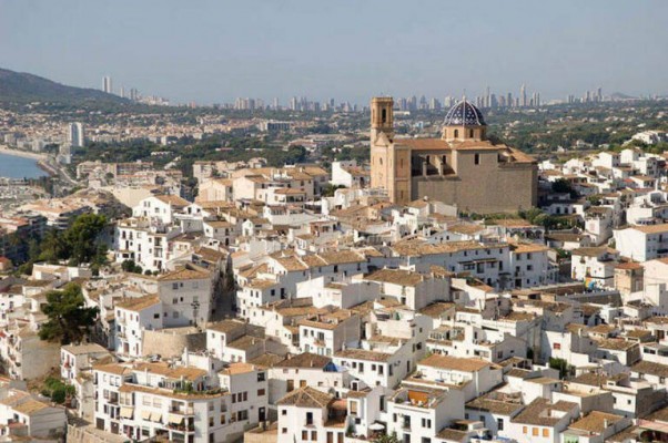 Altea ultima la regulación de las viviendas turísticas con restricciones planteadas por zonas