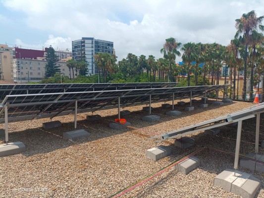 PortCastelló destina 27.000 euros a las obras de instalación de placas fotovoltaicas en su edificio principal