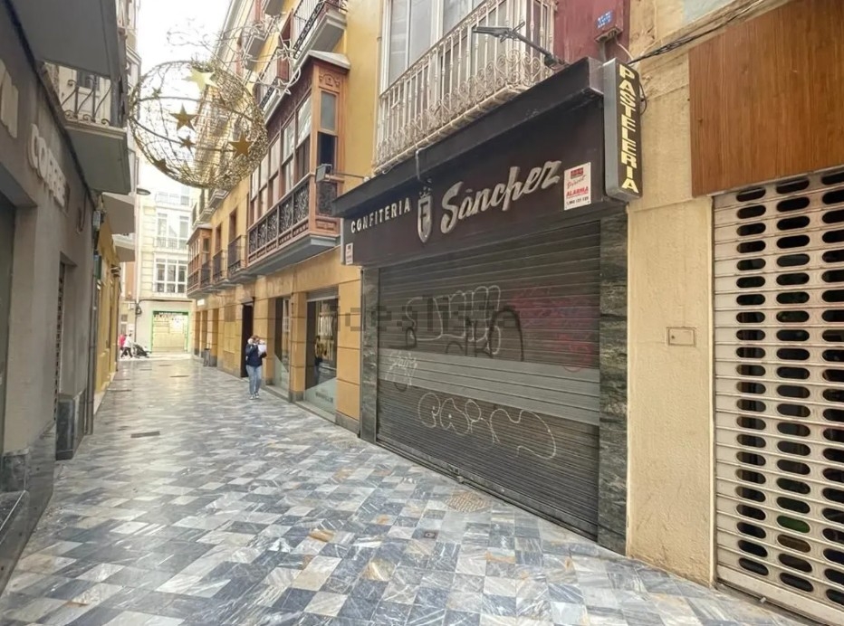 El edificio de la emblemática Confitería Sánchez de Cartagena busca una nueva vida: se vende por 290.000 euros