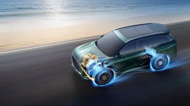 El EBRO s900 PHEV y su tracción total inauguran una nueva era de seguridad, control y versatilidad en la marca