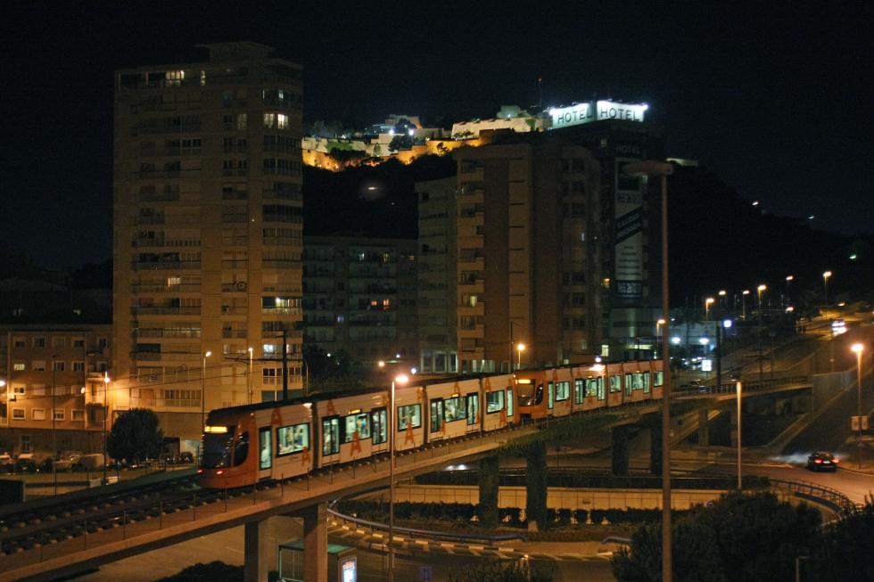 Los usuarios del TRAM d'Alacant emplean 7,58 minutos en ir de su lugar de origen a paradas