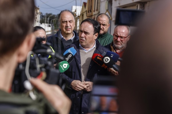 Llorca destaca que la Generalitat termina en un año la reconstrucción del 72% de las obras locales asumidas tras la Dana