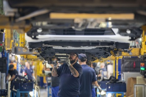 Más de 1.000 empleados del entorno de Ford llevan un año sin cobrar el complemento del mecanismo RED