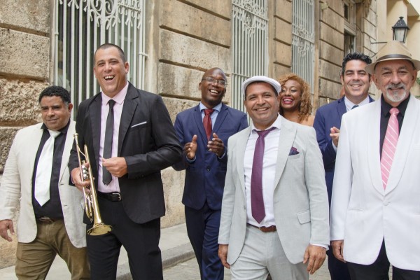 Estrellas de Buena Vista y Más llevan los ritmos cubanos al Roig Arena