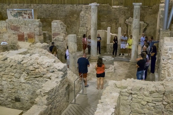 Turismo frente a ingresos: el impacto económico -cifrado en cerca de 130.000 euros-, de la gratuidad en los monumentos de Cartagena