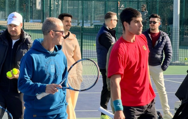 Alcaraz seguirá entrenando en El Palmar hasta el domingo para luego volar a Corea y de ahí a Australia
