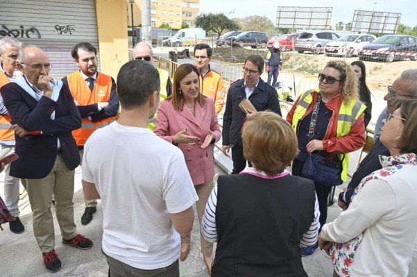 De solar a aparcamiento: así reconvierte València los excedentes de suelos educativos