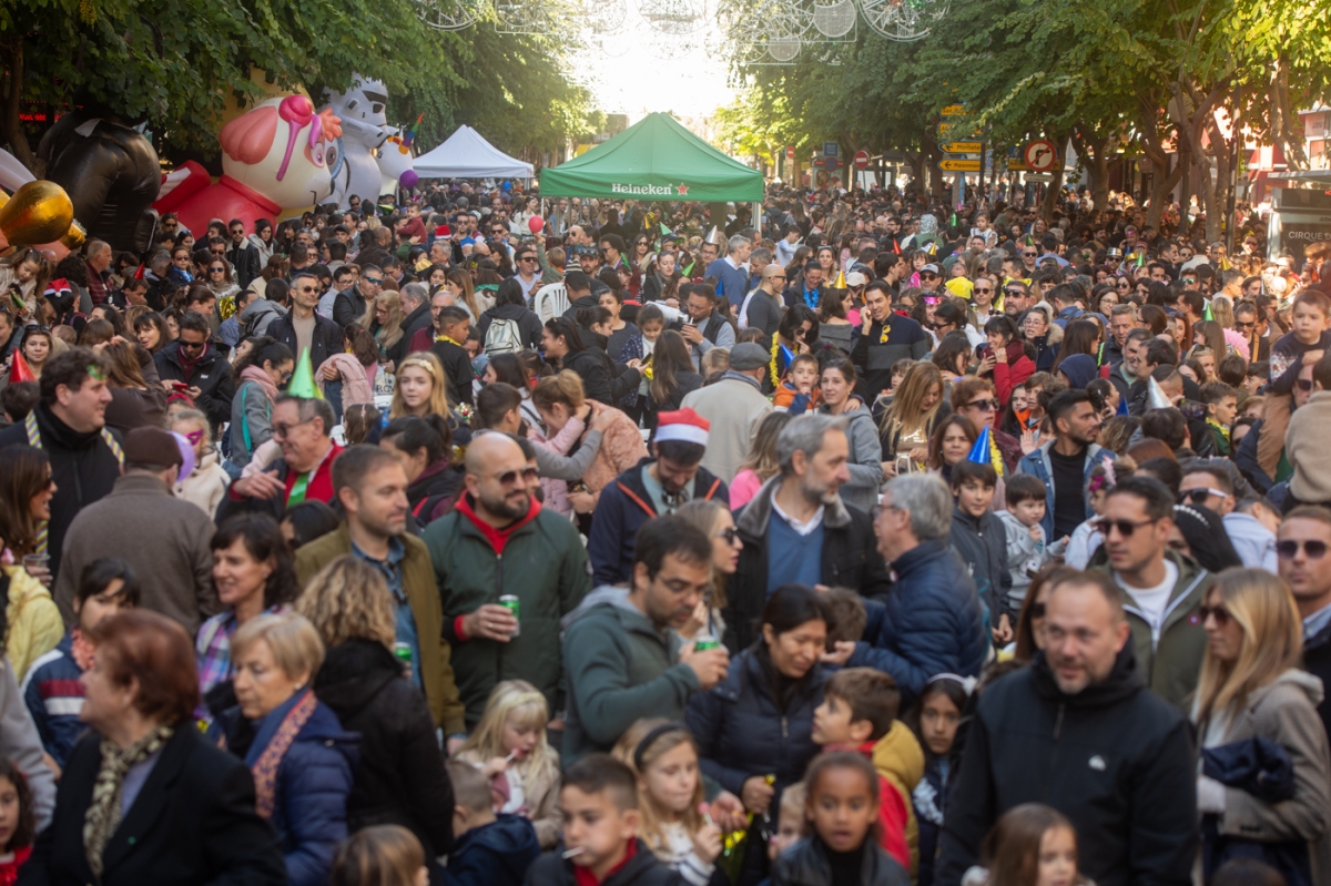 La Nochevieja infantil de Alicante para despedir 2025, en imágenes