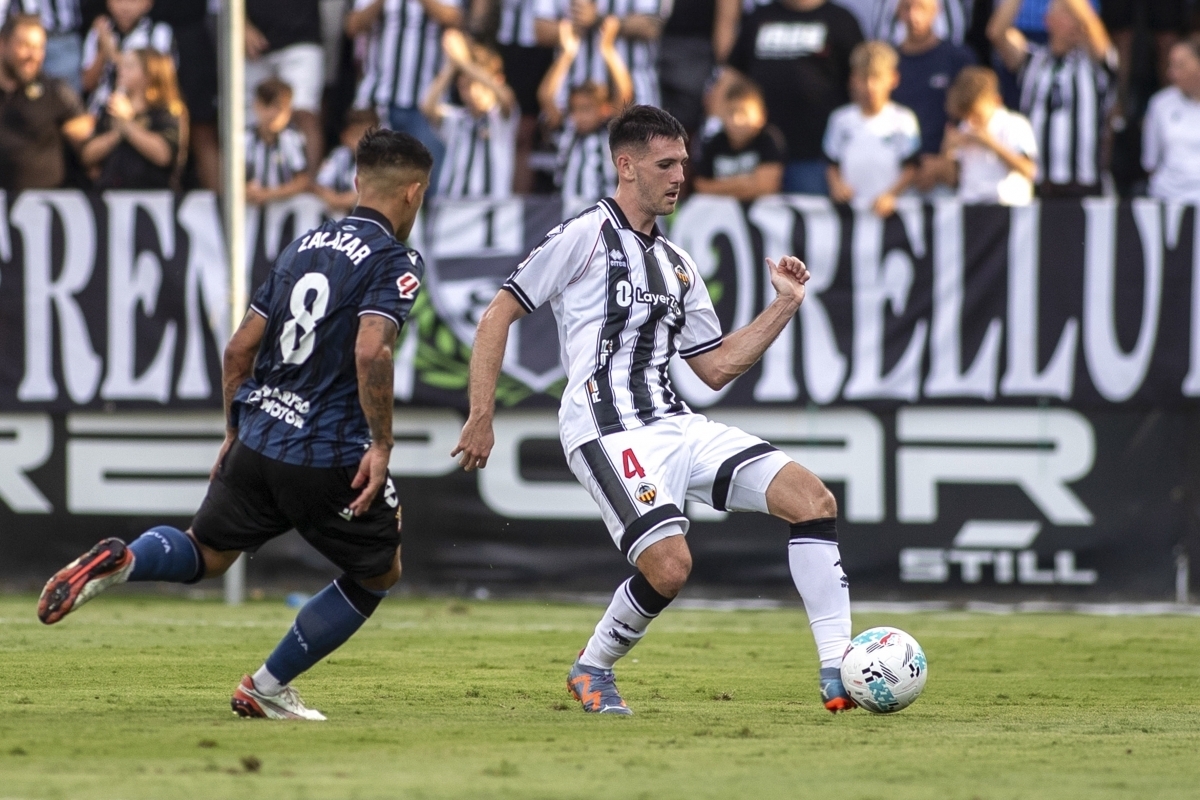 Cinco jugadores del Castellón quedan libres para negociar con otros equipos