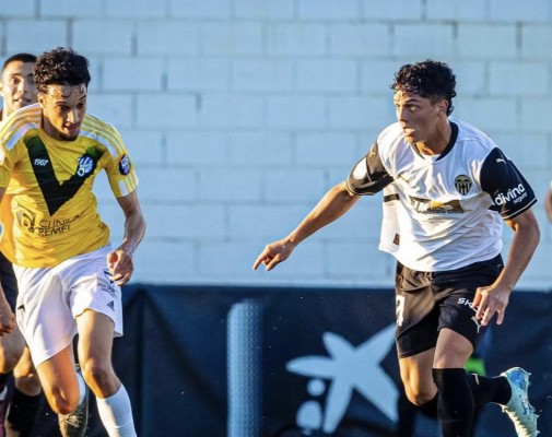 Warren Madrigal, exjugador del Valencia Mestalla, ficha por el Nashville de la MLS