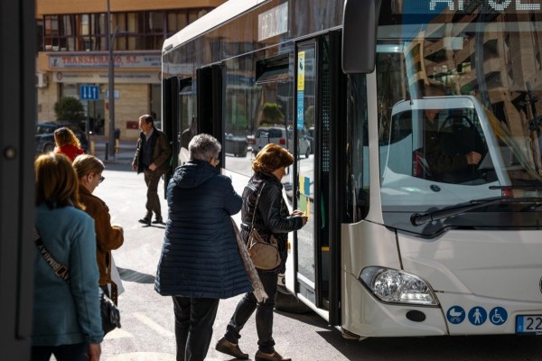 El transporte público será gratis para los niños en Lorca durante 2026