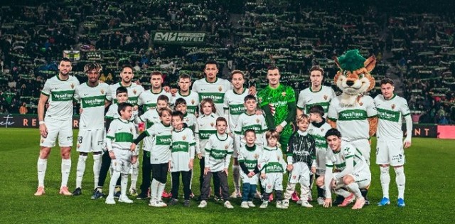 Dos jugadores del Elche responderán a los abonados más jóvenes en una rueda de prensa