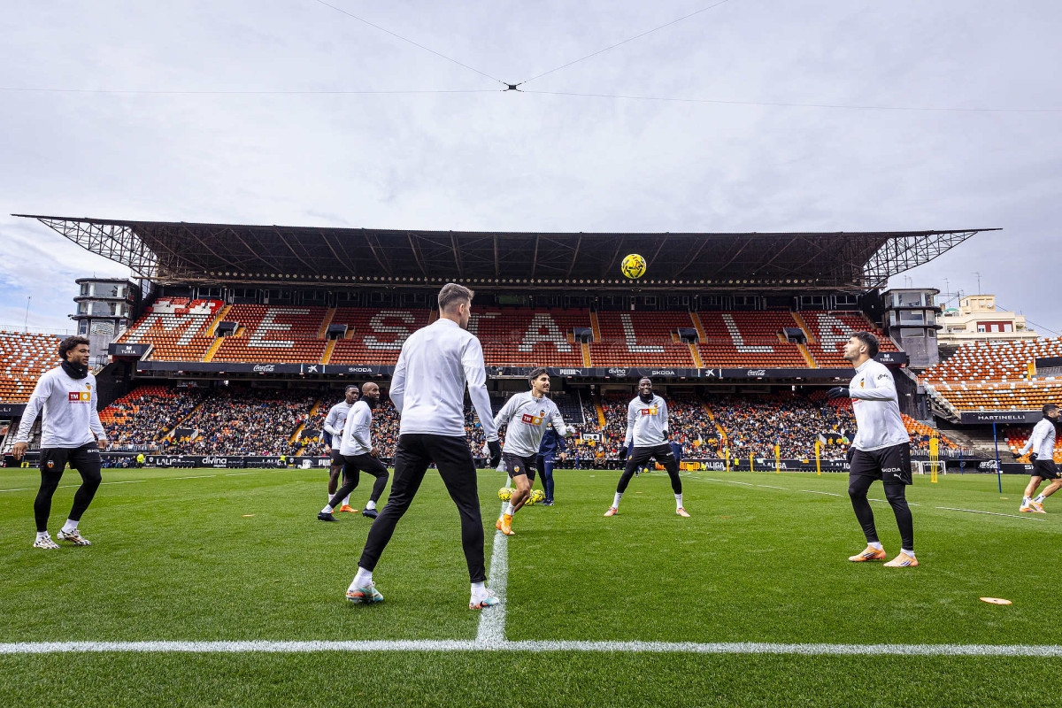 El Valencia CF, sin 'reyes' a por la primera victoria del año