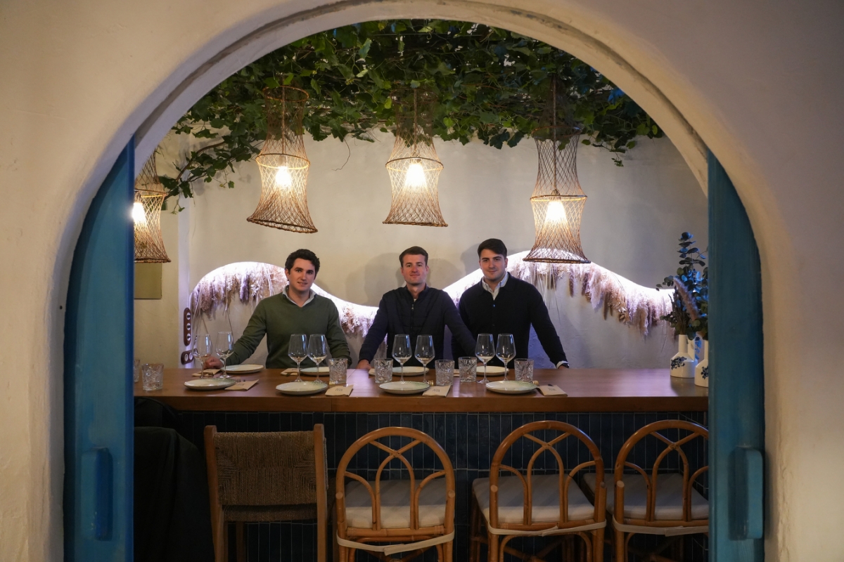 Escama, la cadena de restauración que lleva la esencia de Xàbia a València y prepara su tercer local