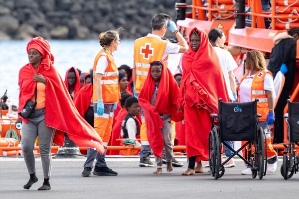 Un total de 36.775 migrantes llegaron a España de forma irregular en 2025, un 42,6% menos que en 2024