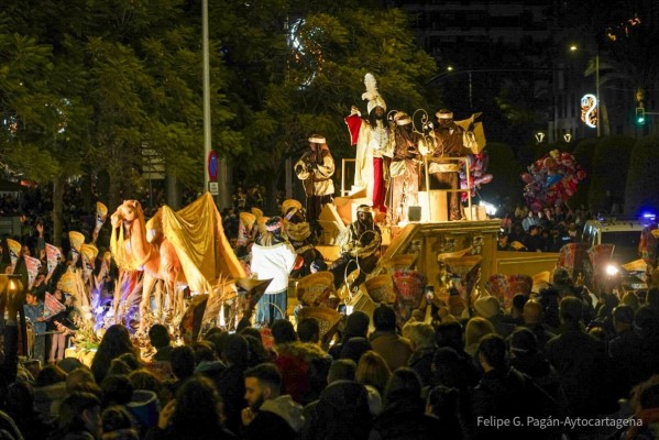 La lluvia cambia la agenda de los Reyes Magos en muchos municipios de la Región: estos son los adelantos y cambios programados