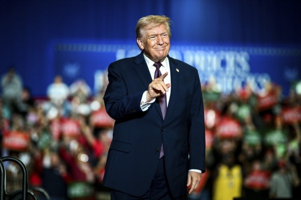 Las acciones de minoristas de muebles suben tras el aplazamiento de los aranceles de Trump