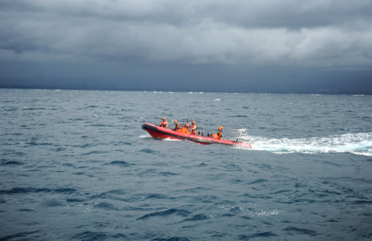 Hallan el cuerpo de Fernando Martín, el padre desaparecido en el naufragio de la familia valenciana en Indonesia