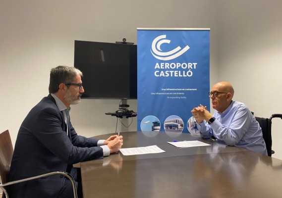 El aeropuerto de Castellón se alía con Cocemfe para promover el empleo de personas con discapacidad