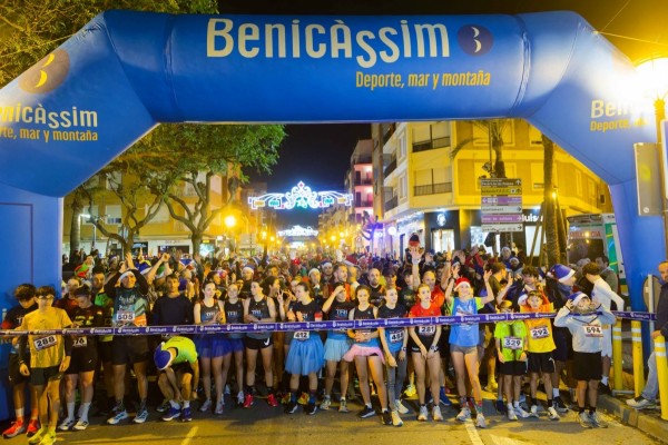 La San Silvestre de Benicàssim convoca a cerca de mil corredores en una jornada festiva