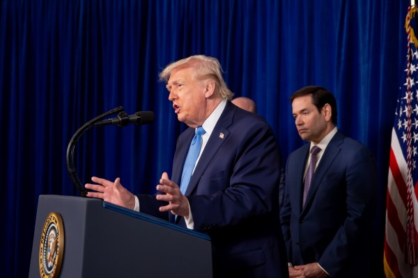 Trump advierte a Rodríguez de que 