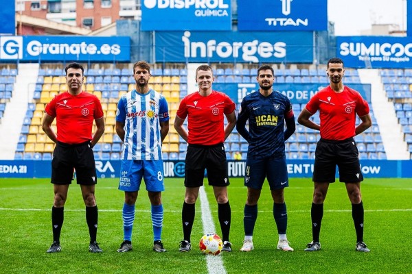 El UCAM vence el derbi por 1-0 y acecha al Águilas en la lucha por el liderato de Segunda RFEF