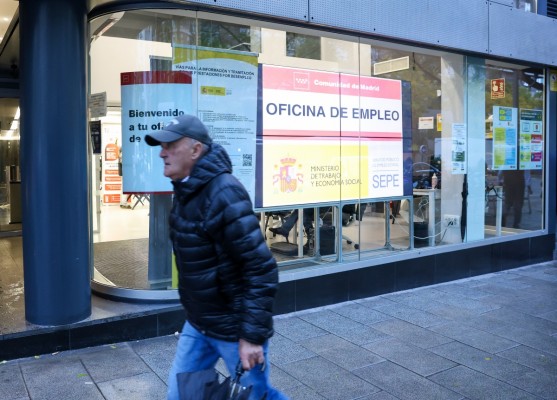 El paro sube en 3.584 personas en febrero, su mayor alza en este mes desde 2021, por el desempleo joven