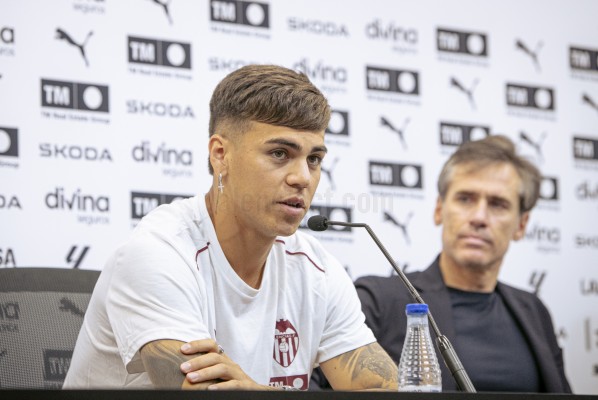 Enzo Barrenecha: 