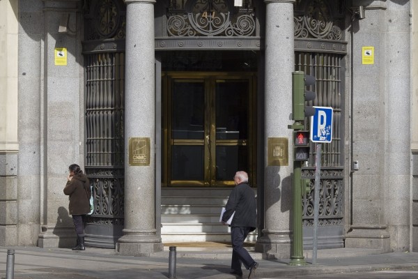 La CNMC prorroga hasta un año las medidas para mejorar la estabilidad de las tensiones en el sistema eléctrico