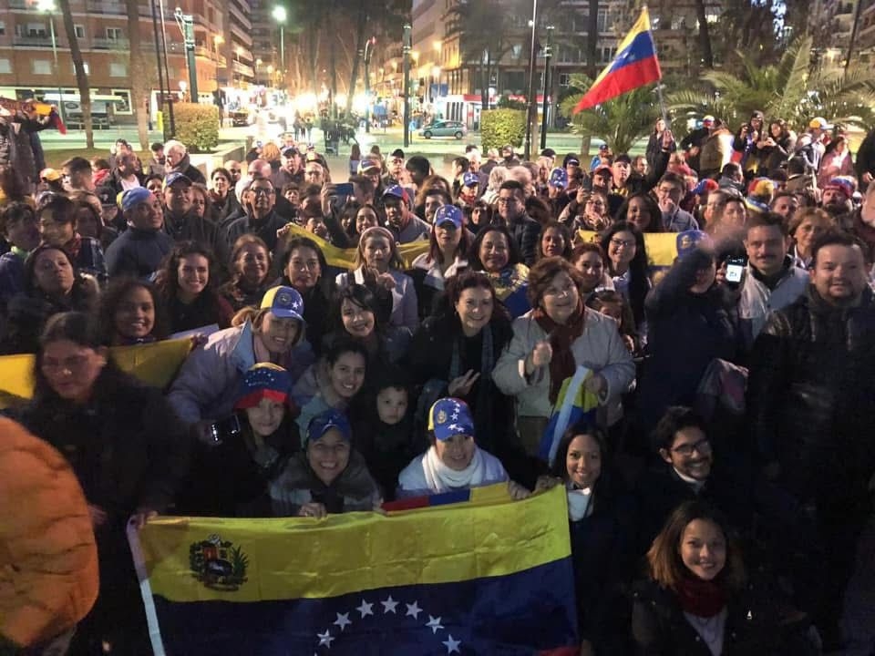La comunidad venezolana en Murcia celebra la caída de Maduro: 