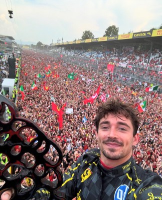 Leclerc resiste a los McLaren para ganar en Monza y Carlos Sainz roza el podio