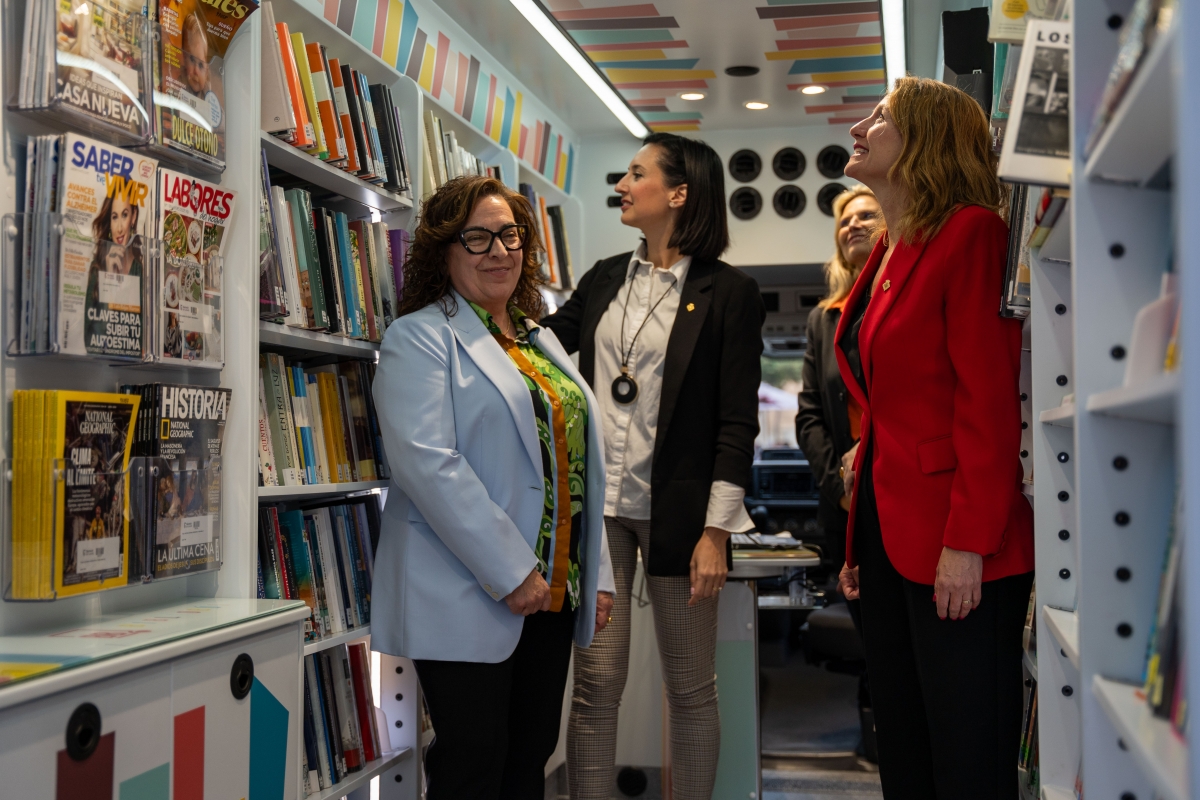 El Bibliobús de la Diputación recorre 40.000 kilómetros en 2025 y alcanza a 33.000 vecinos de 92 pueblos