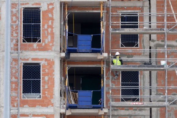 Más renovación inmobiliaria en Elche con casi una treintena de viviendas en Raval y Avenida de la Libertad