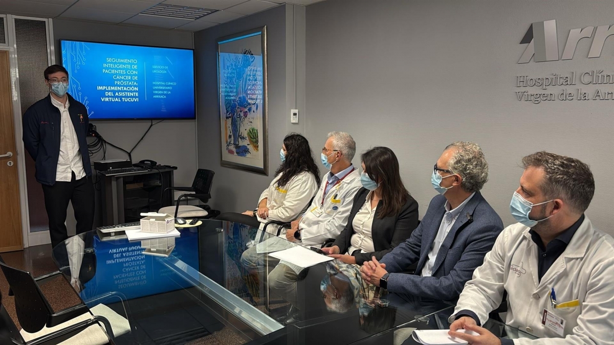 La Arrixaca aplica el programa de IA 'Lola' para reforzar el seguimiento de pacientes con cáncer de próstata
