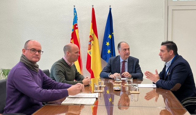 COGITI Valencia impulsa una propuesta pionera para regular los juegos hinchables y evitar nuevos accidentes
