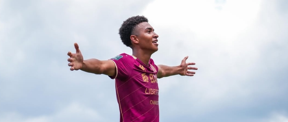 El Valencia Mestalla trabaja el fichaje de Kenay Myrie para el lateral derecho