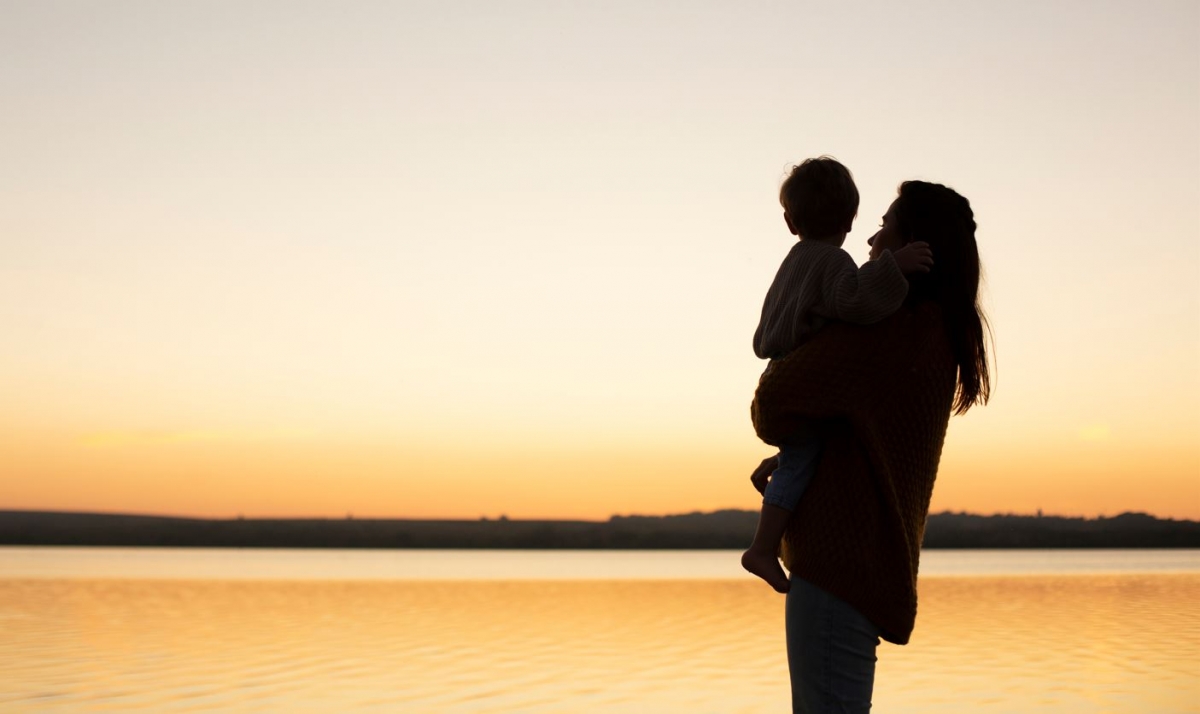 La Región de Murcia da ayudas de hasta 2.500 euros para 1.150 familias numerosas y monoparentales para cubrir gastos