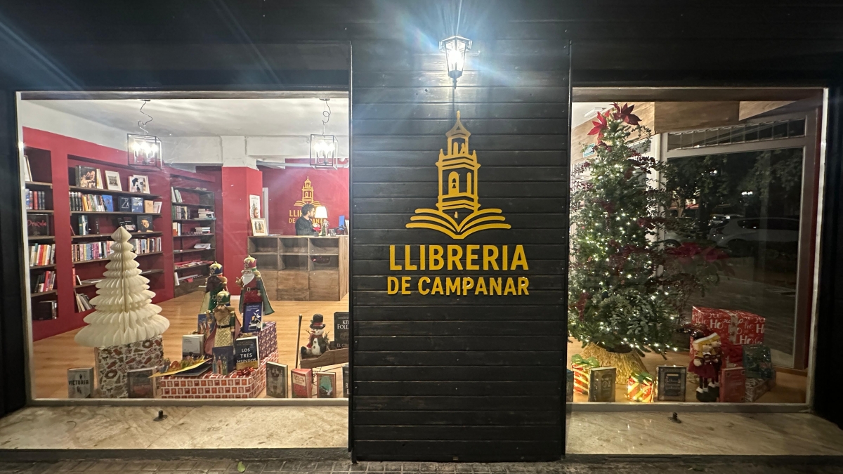 Un médico “desencantado del sistema sanitario” abre una nueva librería en Campanar