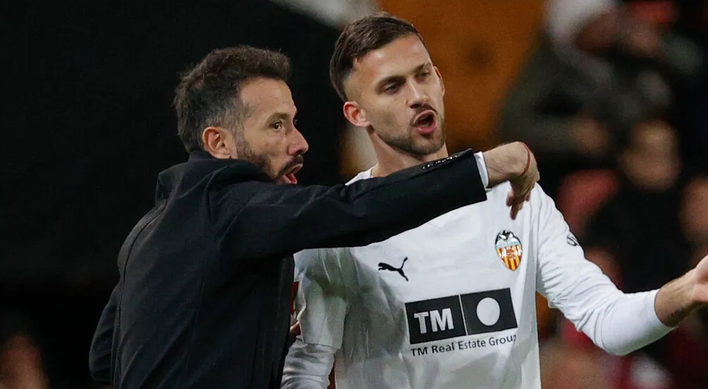 El fichaje de un central pasa a ser una urgencia