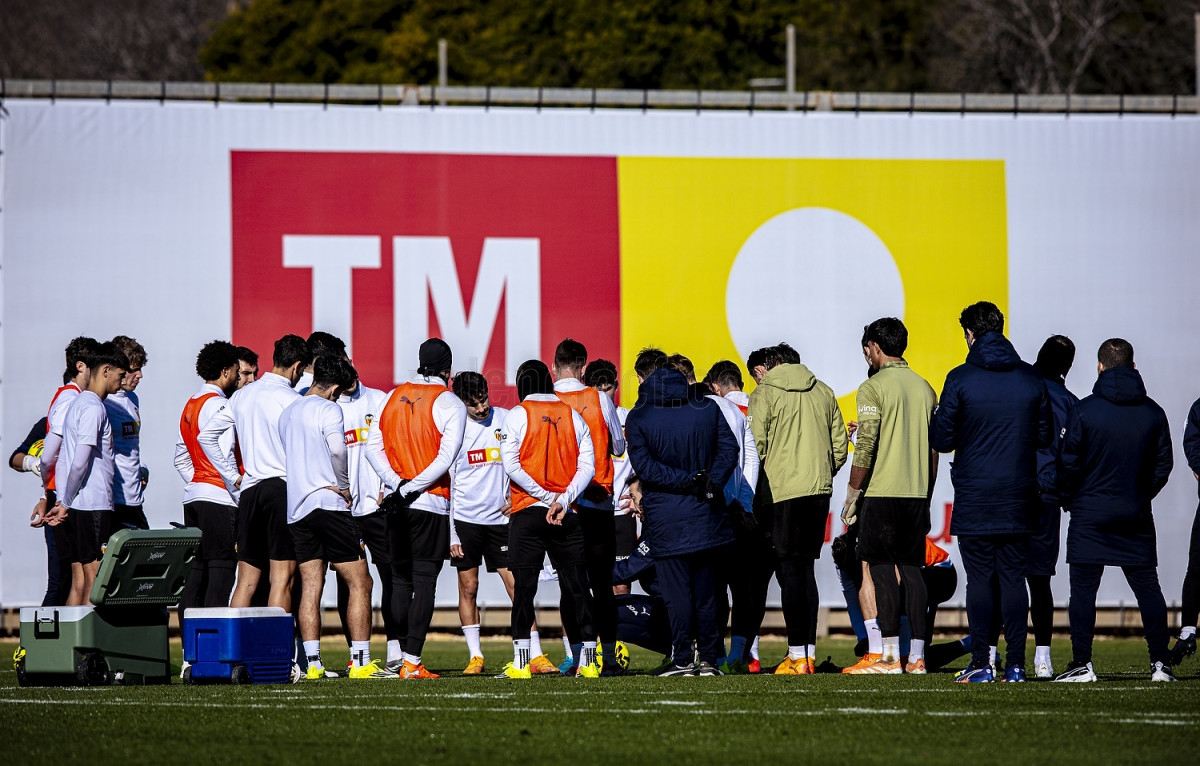 Thierry se incorpora a los entrenamientos en una sesión marcada por el gimnasio